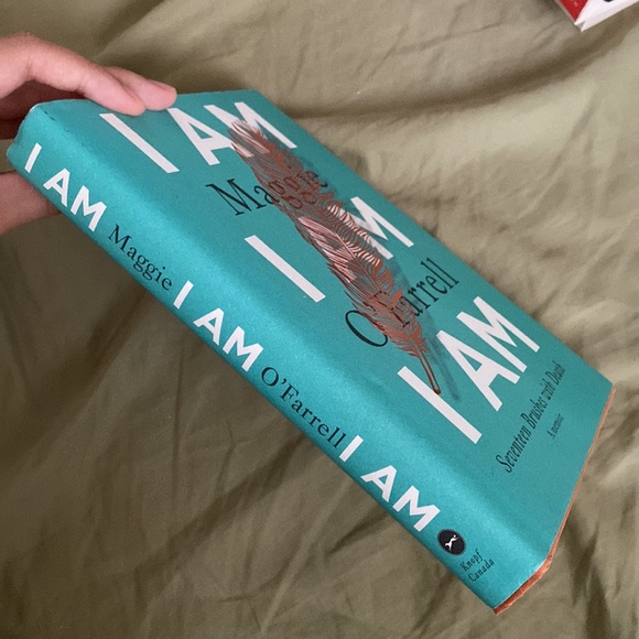I Am, I Am, I Am by Maggie O’Farrell - Picture 4 of 5